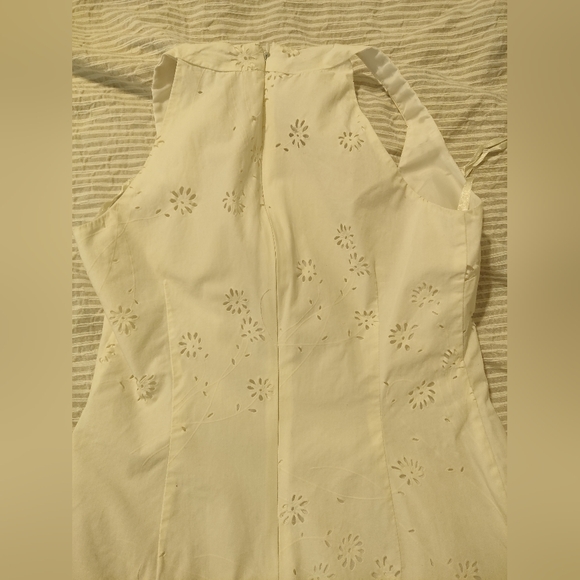Beautiful Eyelet Evan Picone Sundress - Picture 6 of 9